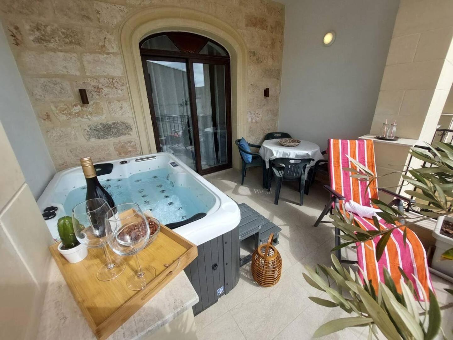 Fl 2 Ta'Lonza Luxury With Hot Tub By Homely Mellieha Exterior photo